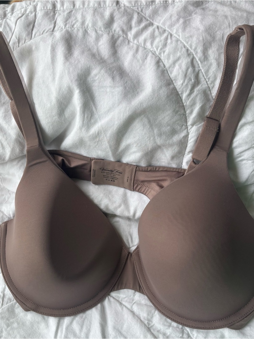 Vanity Fair Molded T-Shirt Bra in Taupe Brown